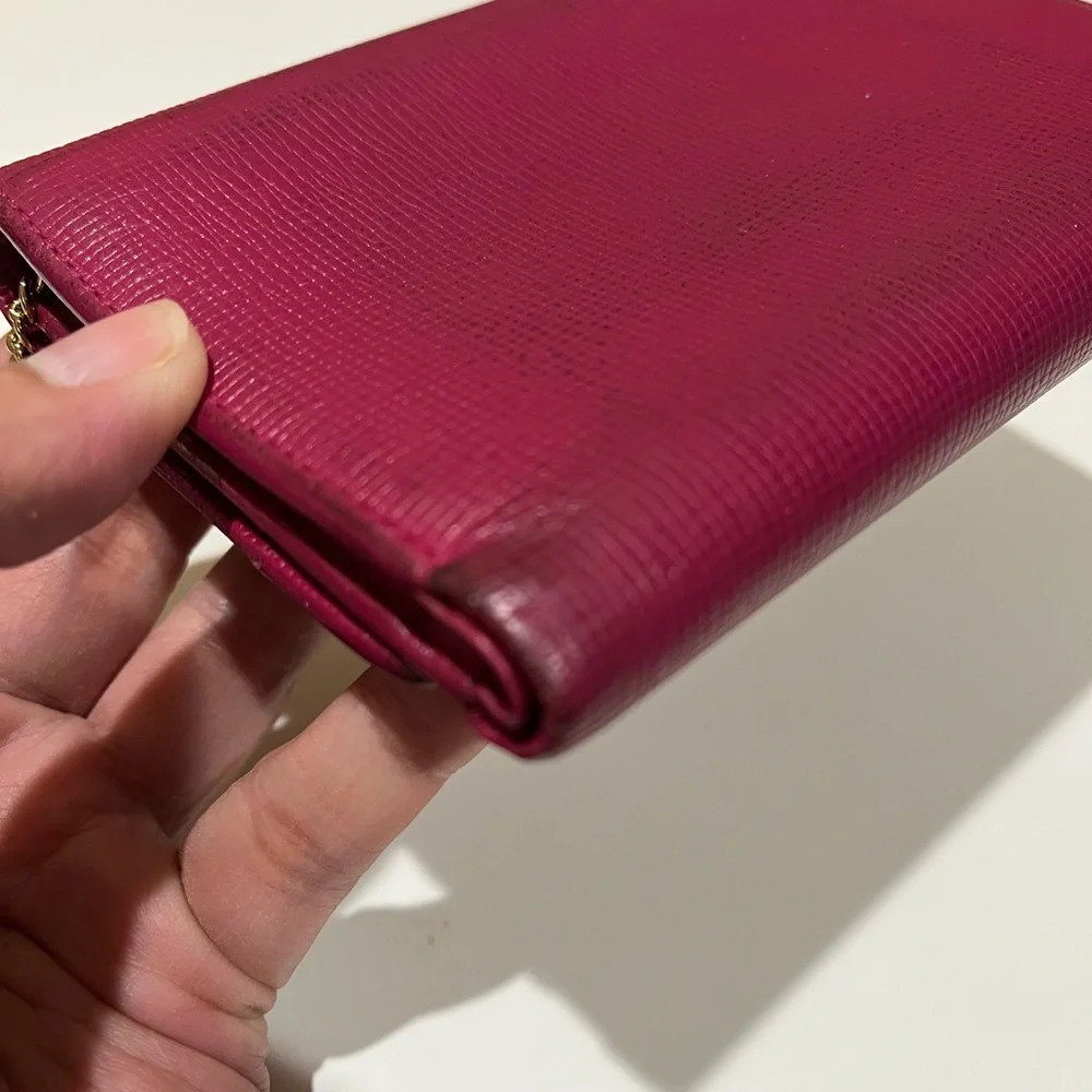 MCM DARK PINK TRIFOLD WALLET WITH MCM CHARM - Picture 8 of 15